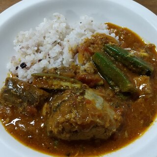 オクラのサバ缶フィッシュカレー